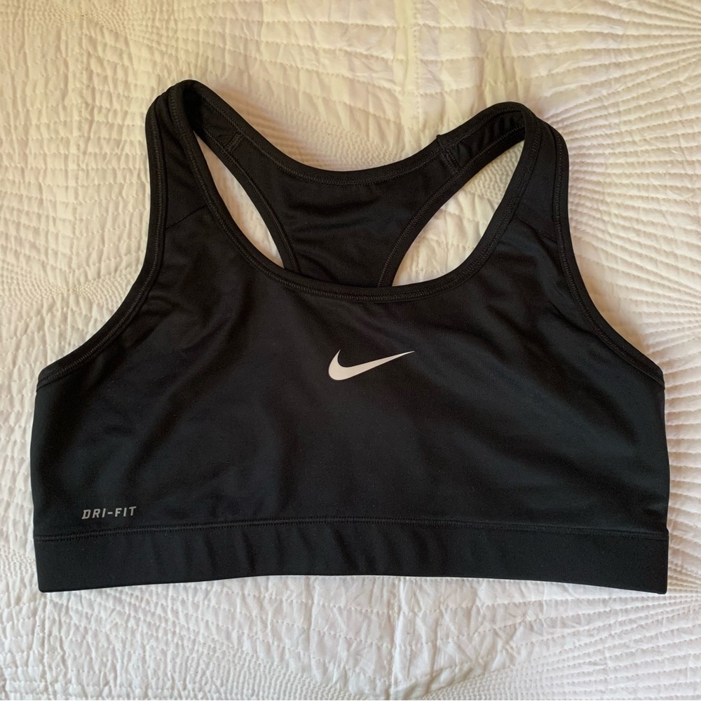 NIKE Dri-Fit Swoosh Women's Medium Support Sports Bra in Black and White